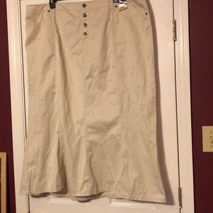 🦋NWT Venezia skirt